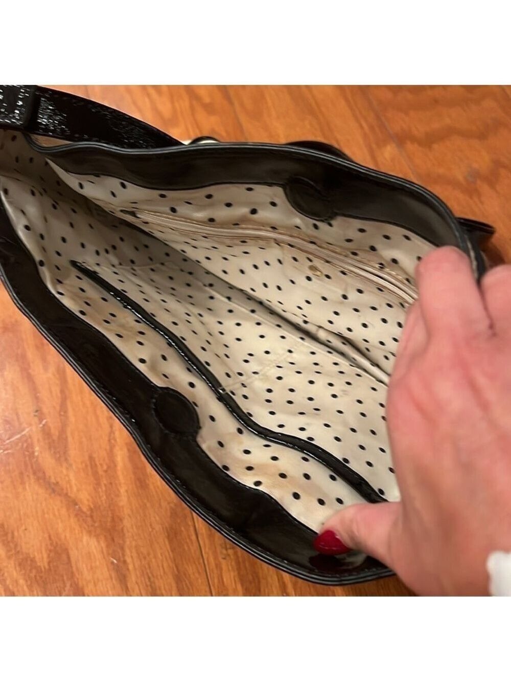 Kate spade cream and black patent leather bow detail crossbody shoulder bag - Picture 7 of 13